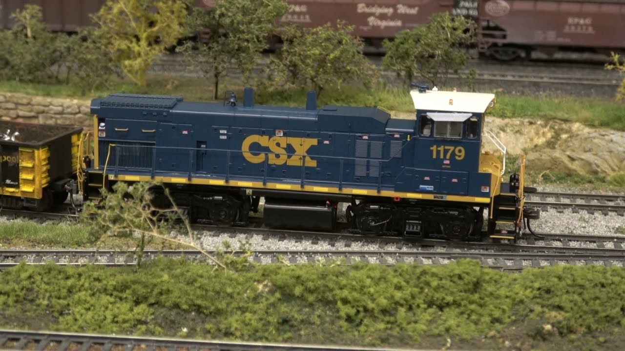 L138 Chapmansville Turn With CSXT #1179 MP15AC