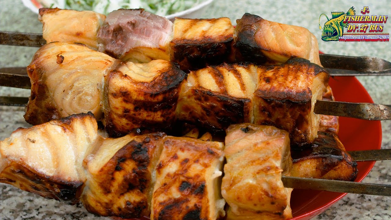 Этот вкусный шашлык из рыбы никого не оставит равнодушным. Это быстро, просто и очень вкусно!