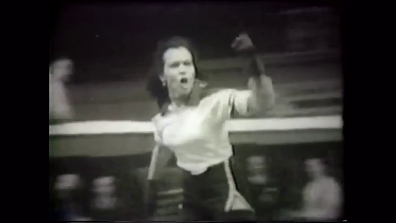 ROLLER DERBY   New York Chiefs  vs  Jersey Jolters   1952   Pt 2
