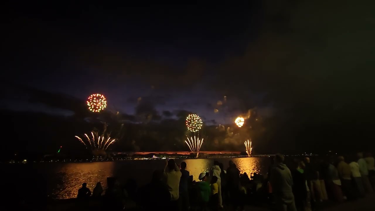 Canberra New Year's Eve Fireworks 9pm Display - 31st December 2025