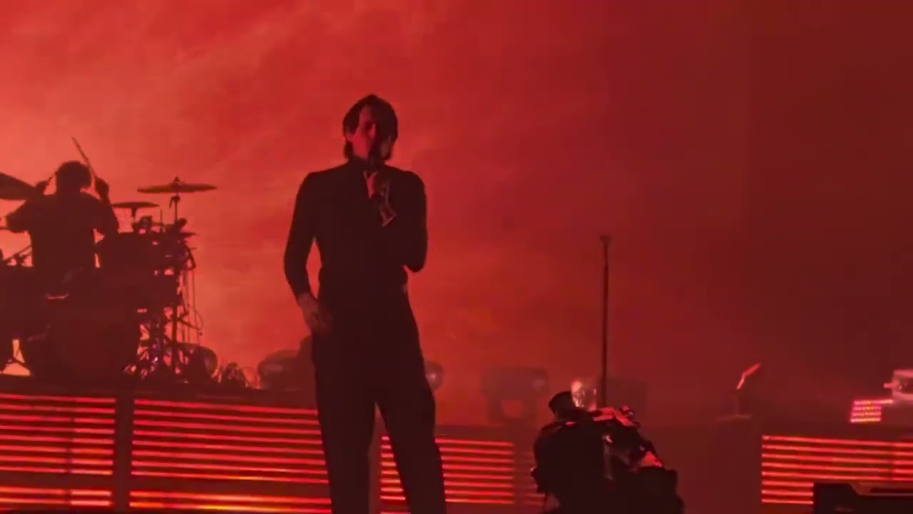 Like A Villain - Bad Omens (LIVE @ Target Center - Minneapolis, MN) 