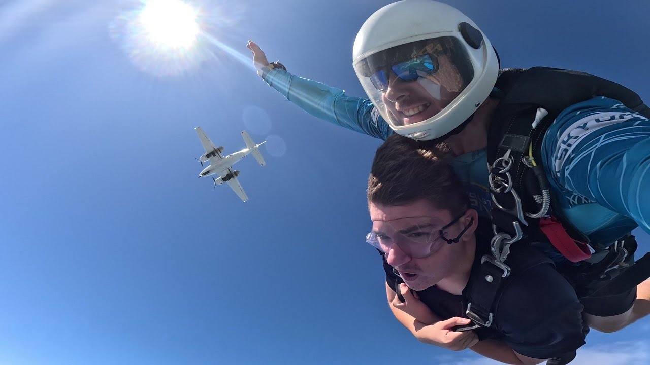 Tandem Skydive over the Gold Coast!!!