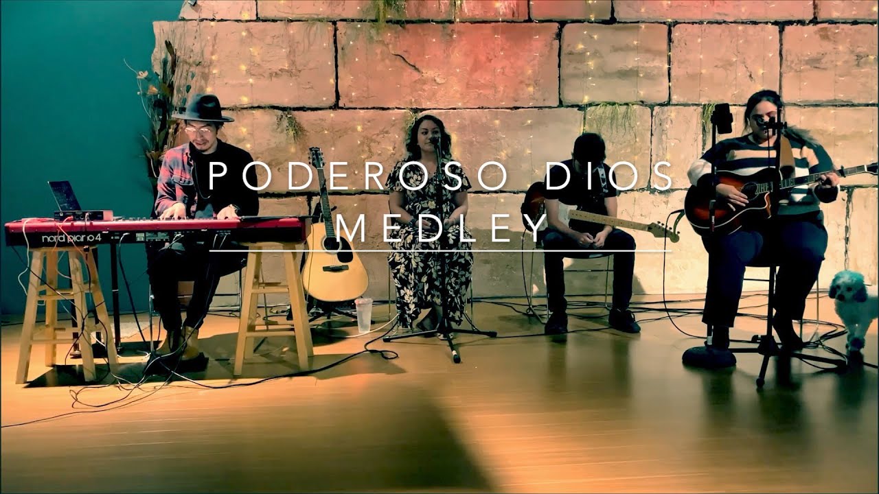 Medley de Adoracion - Poderoso Dios, Yeshua, Como En El Cielo, Como Dijiste, Lo Unico Que Quiero