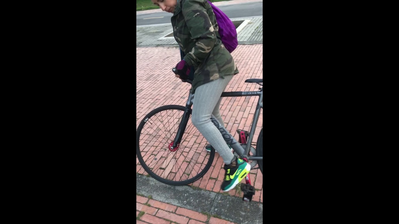 Como frenar en una bici de piñón fijo.... FIXIE