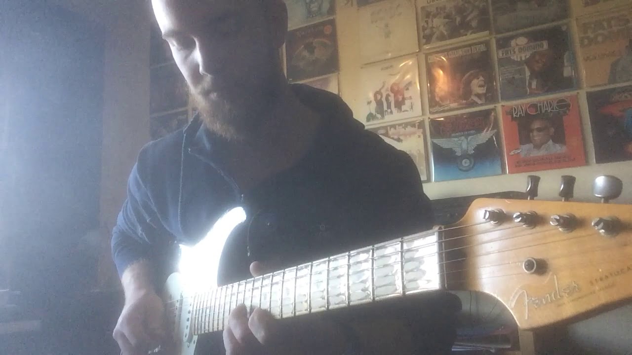 Guthrie Govan - East city central lights (Cover)