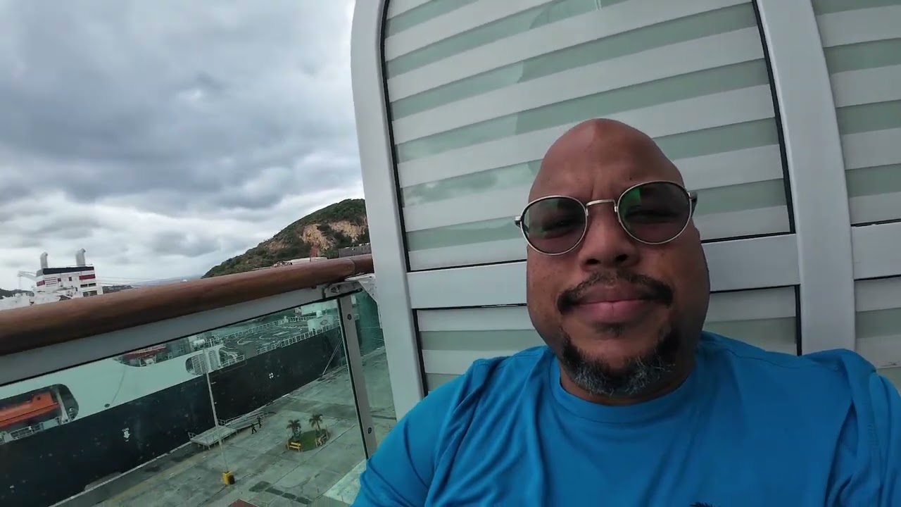 Deck 5 y Muelle de St Thomas