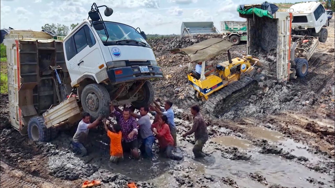 Mix Technical Rescuing Flying Dump Trucks Unloaded Fail, Sinking & Stuck in Dirt!