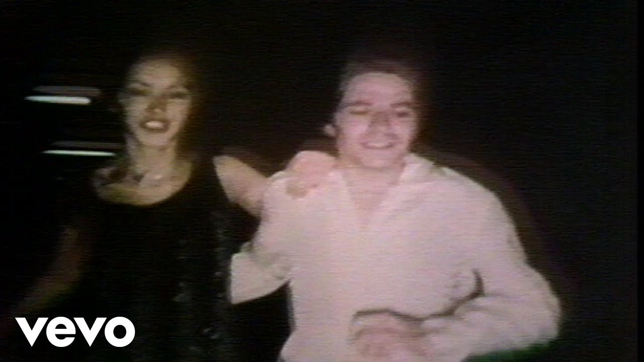 Robert Palmer - Sneakin' Sally Thru The Alley
