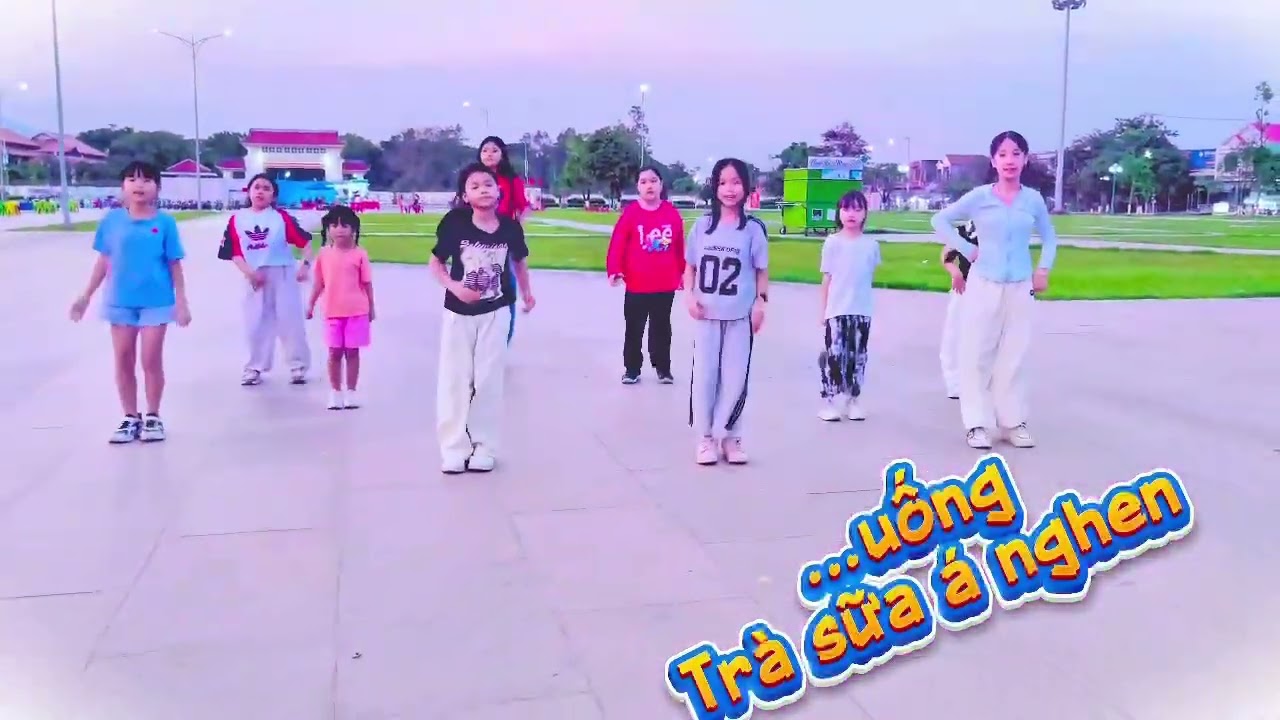 Tết tấn tới