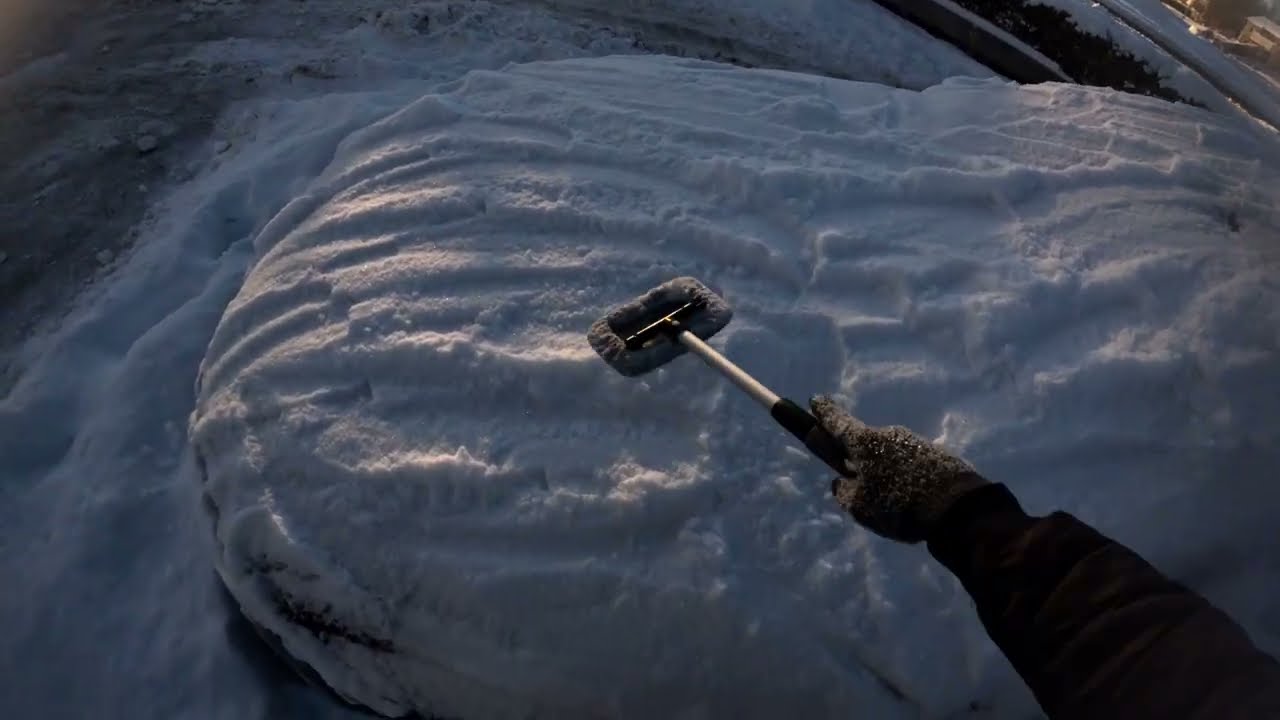 Clean my car from snow. ASMR