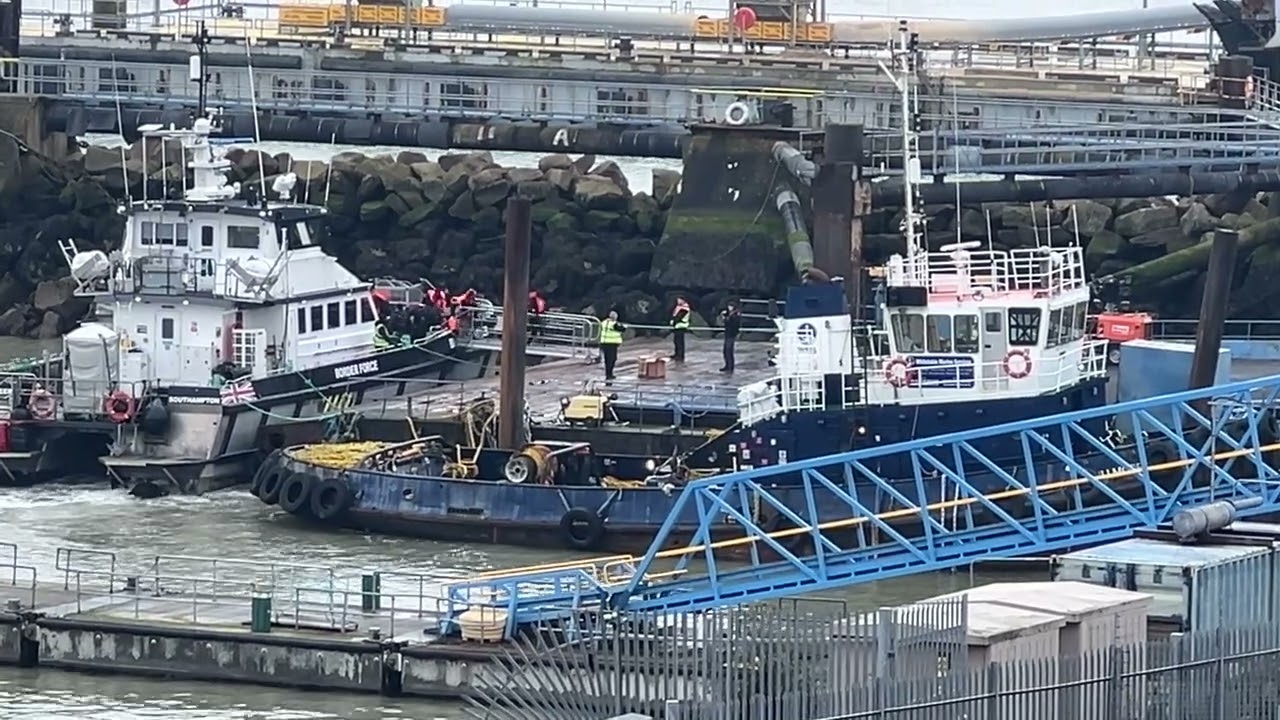 9th February, Ramsgate, Volunteer dropping off the 3rd boat load.