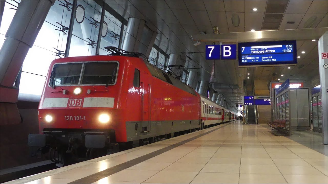 Frankfurt Flughafen Fernbahnhof mit BR 120, grünem ICE und mehr!