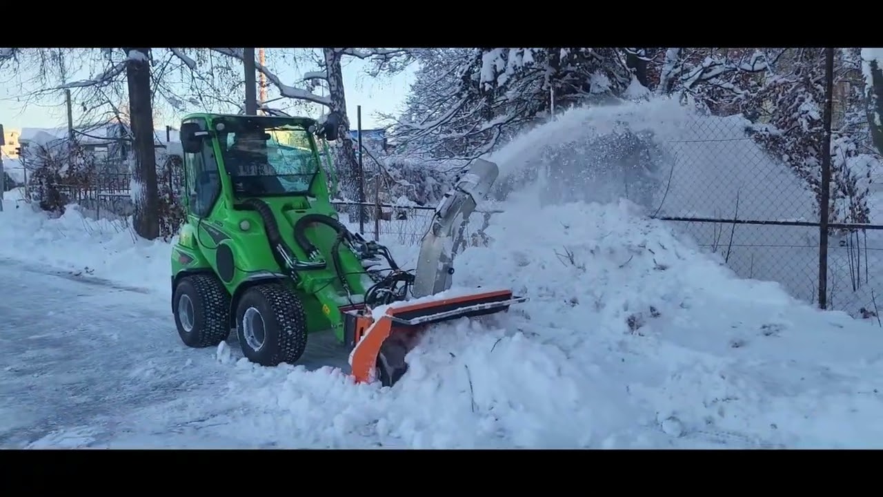 Avant 635i a sněhová fréza