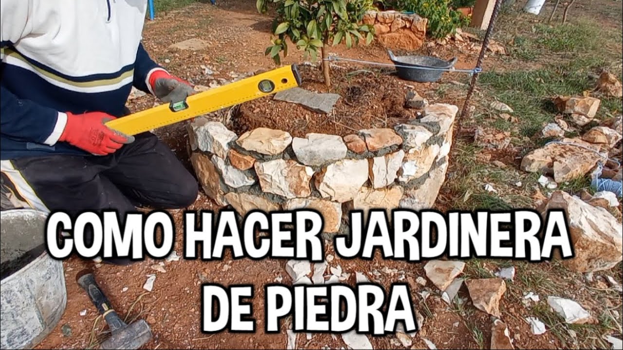 Jardinera REDONDA de PIEDRA y LOSA. Mampostería.