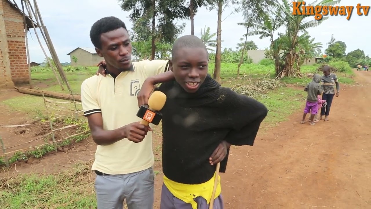 Wamwana Veda uvug’Indimi 100 Twamugezeho