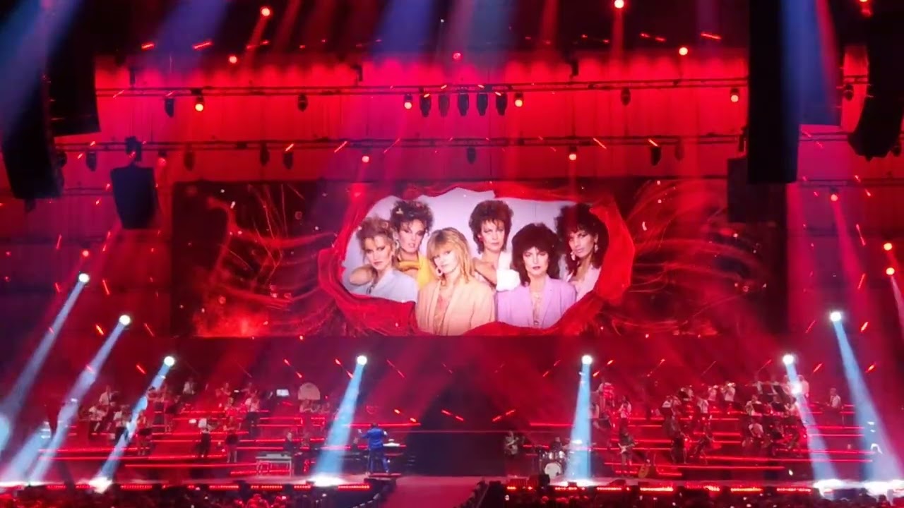 Symphonica in Rosso Dolly Dots 2022 sensationele opening van orkest