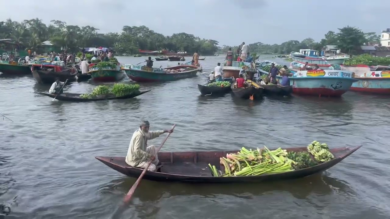 নদীর সৌন্দর্য নৌকা | SumonsVerse