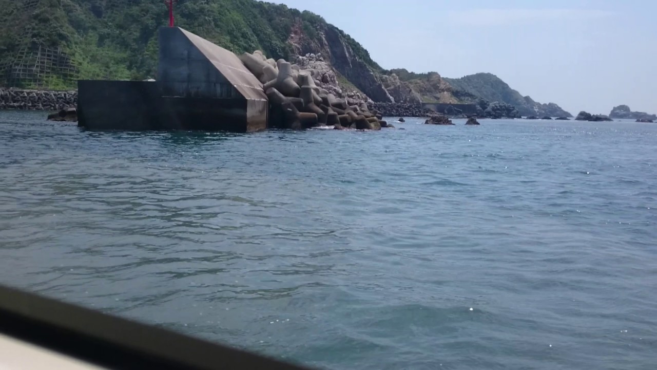 市営定期船きらめき、神島到着