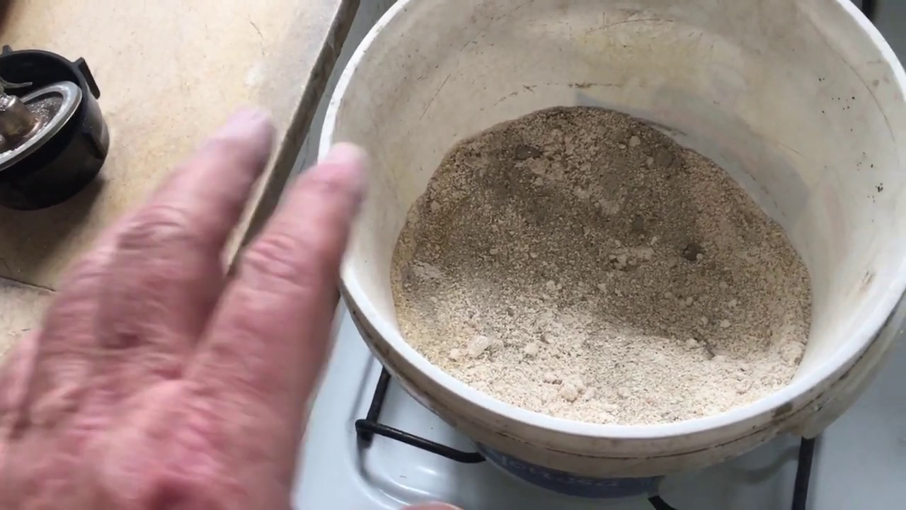 New Worm Chow Mix   What's Inside
