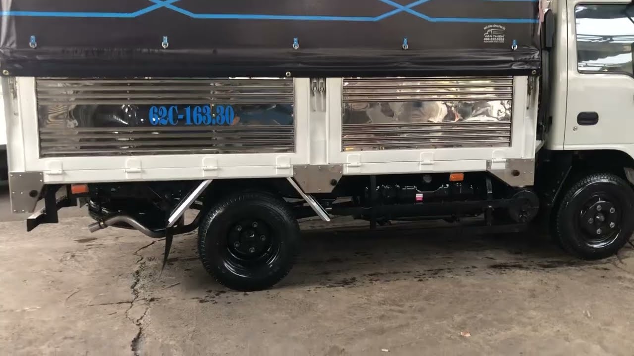 Isuzu 230 đời 2021 thùng kèo bạc sàn inox alo