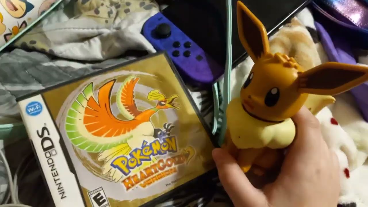 browsing through some pokemon games and looking at shinies i've caught