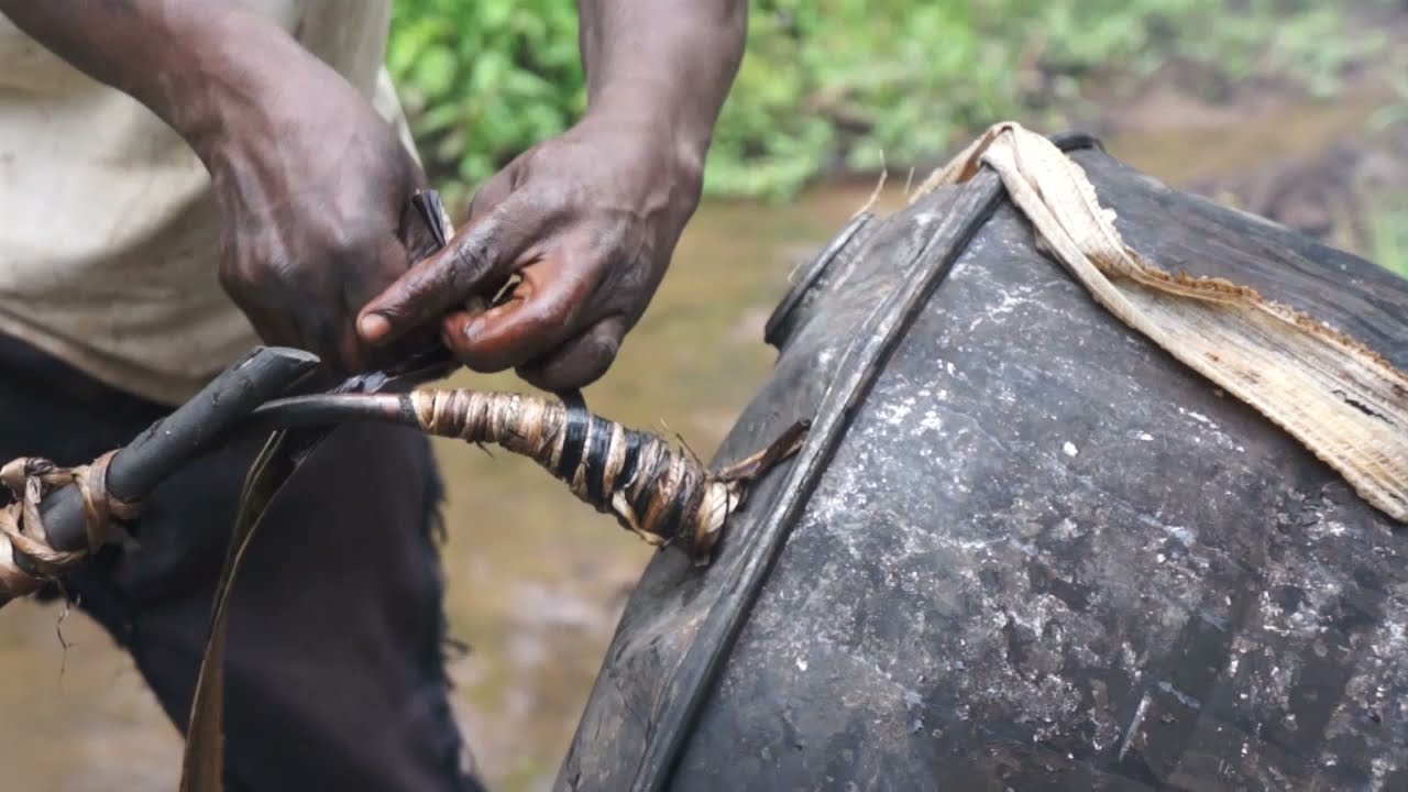 Cooking and Manufacturing Local Wine in Uganda | Uganda Home  technology