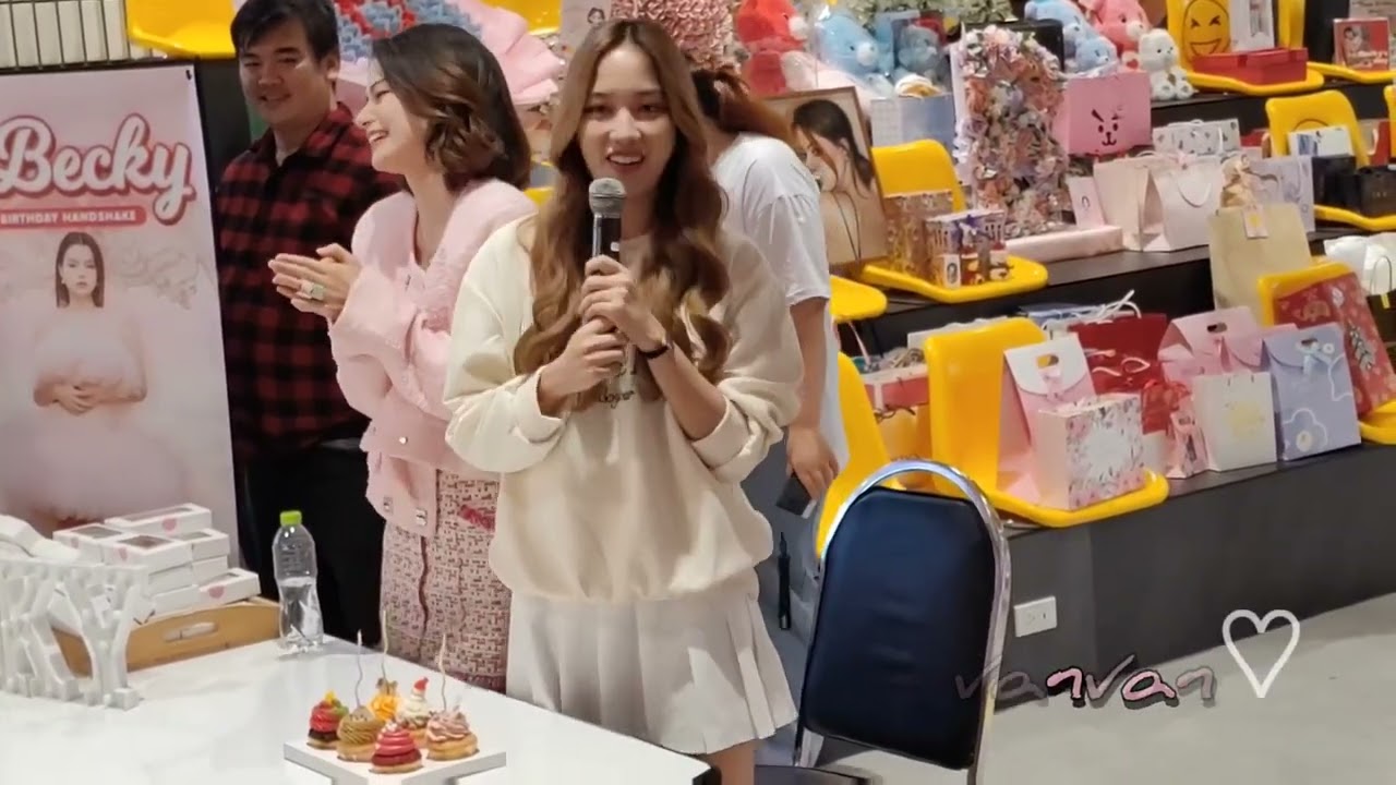 【freenbecky】#freenbecky freen wish to becky's birthday