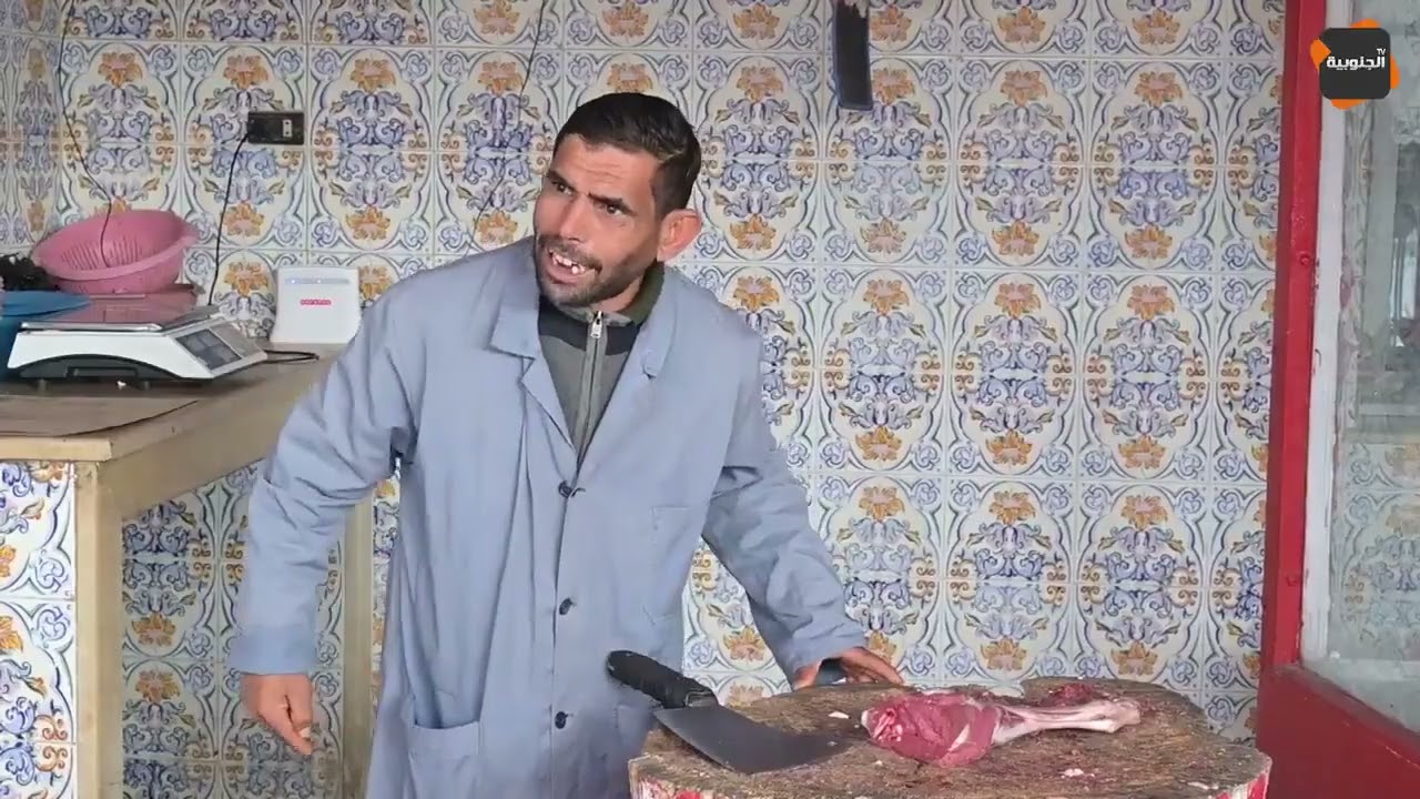 النقار مشى يشري في اللحم شويا من السوم تصدم
