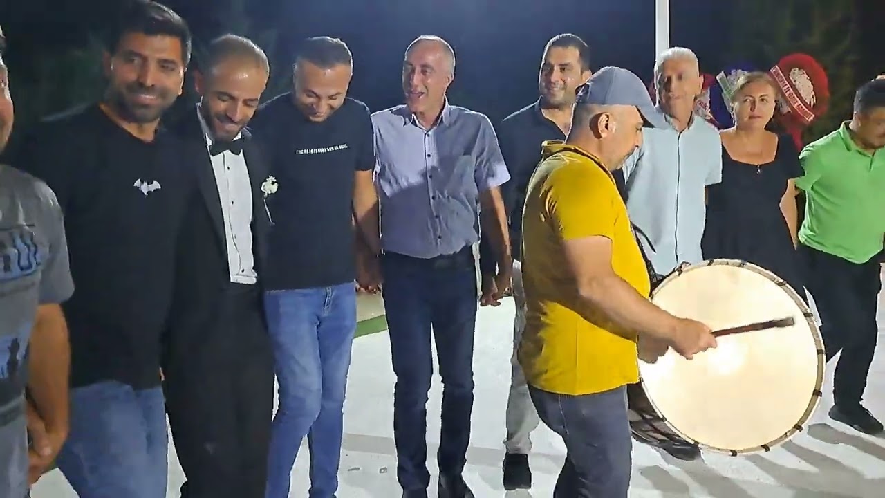 Dersim Davul zurna halayı  Bülent  ve Gökhan   kardeşler