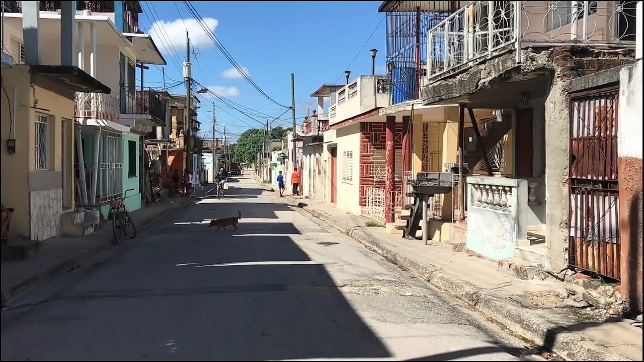 La calle Lora, Las Tunas. Así es Cuba🇨🇺Real | @TheTunaShows🇨🇺