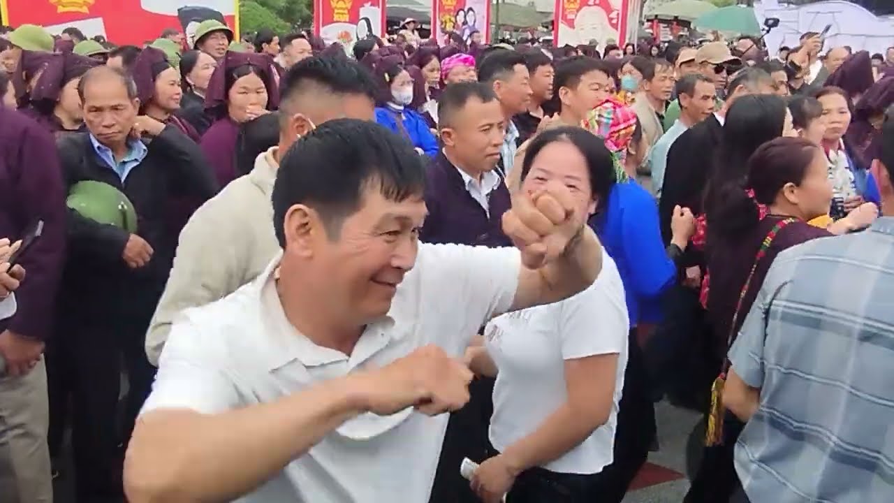 phá nhảy bốc lửa. công viên Lạng Sơn