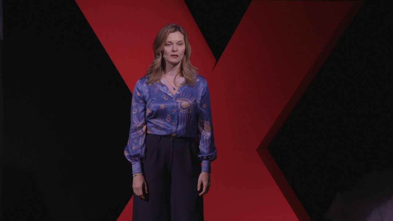 Vuoi abbracciare l'autenticit&agrave;? Esplora le tue moltitudini | Laura Locatelli | TEDxSaronno