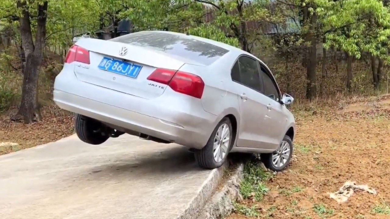 When The Two Vehicles Met, One Was Pushed Into The Ditch.