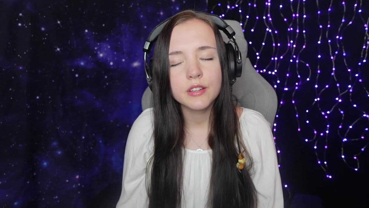 ASMR - Soft humming and singing