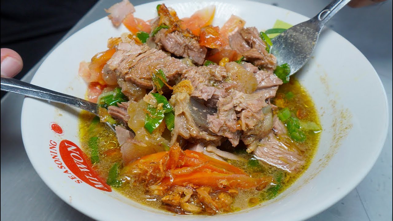 SOTO DAGING CAMPUR KIKIL BERURAT SEBANYAK INI CUMA 450 PERAK !!!
