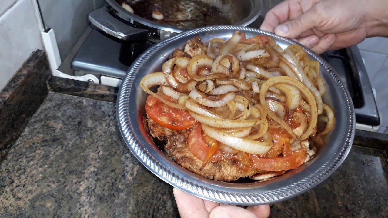 BIFE DE PERNIL SIMPLES E SABOROSO