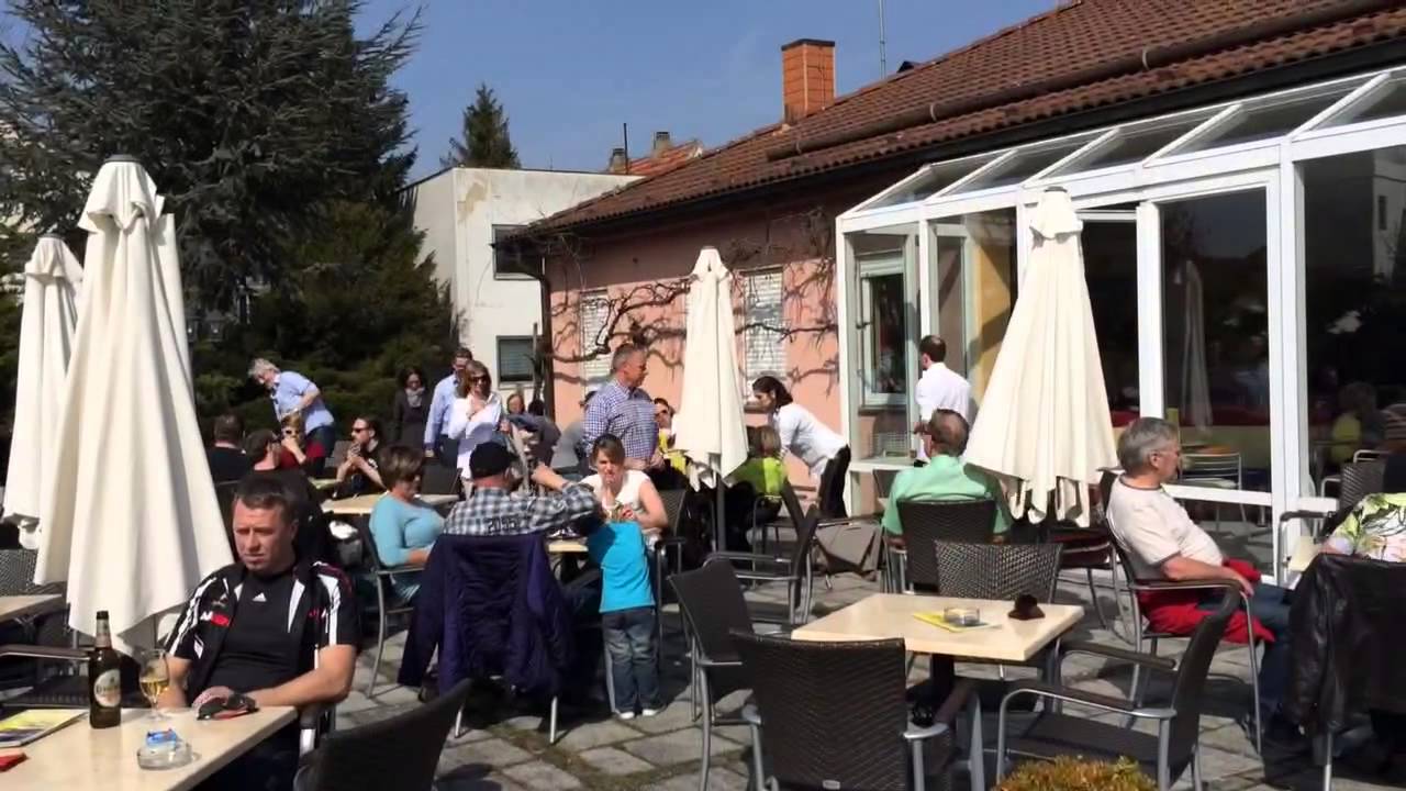 Eiscafe-Eisdiele 