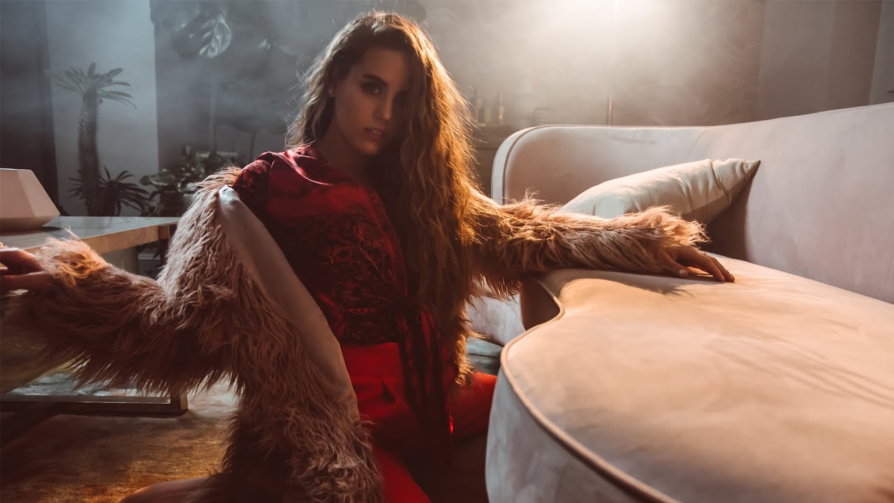 Zealyn - So Damn Charming (Official Music Video)