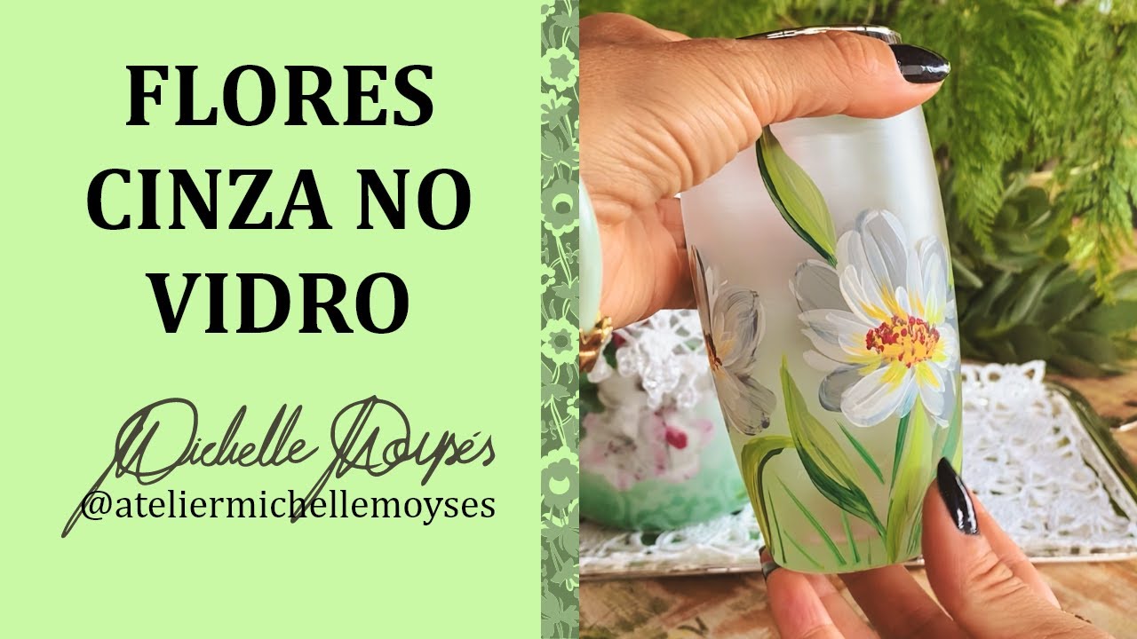 Flores cinza no vidro