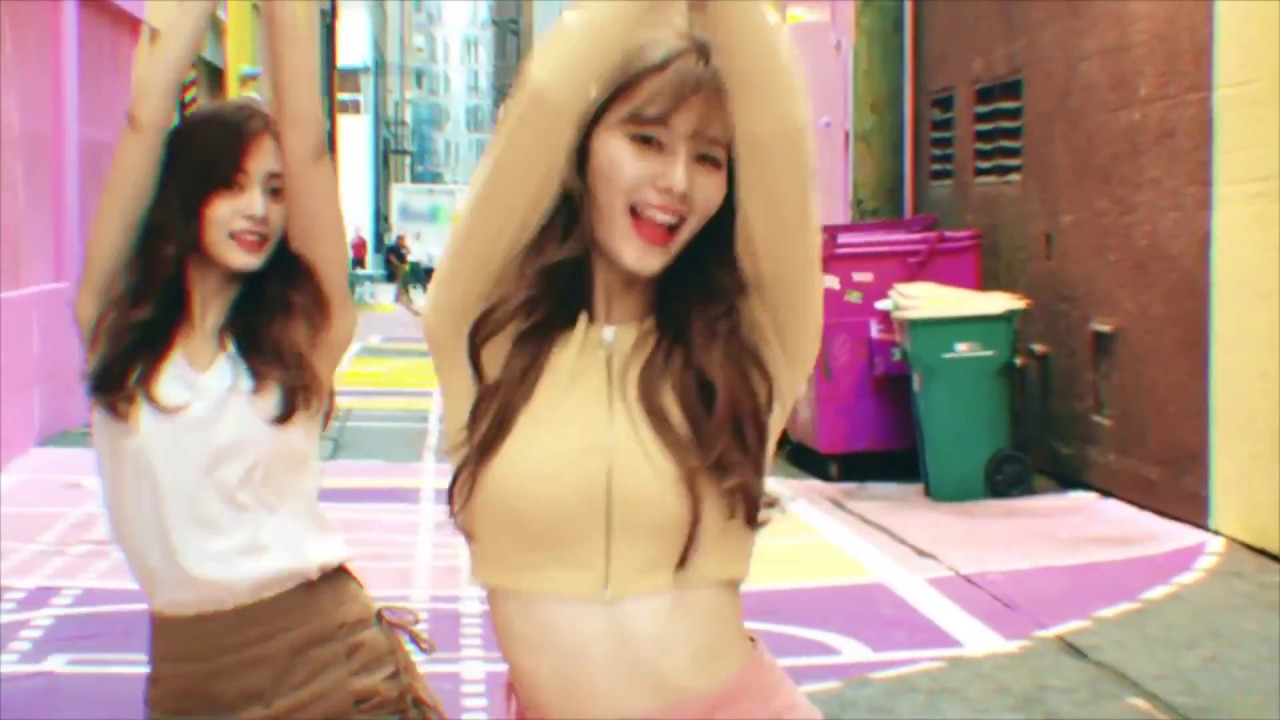 TWICE (트와이스)Sana - Me Likey (10 minutes version)