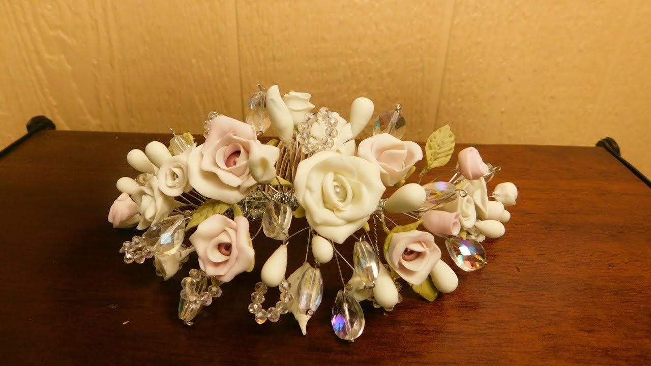 Tocado de rosas miniatura de pasta francesa estilo vintage