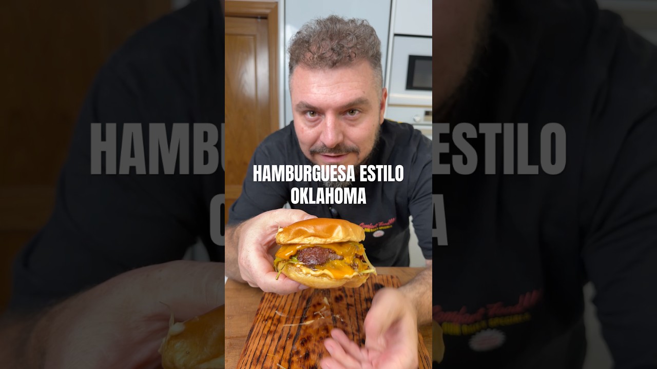 Hamburguesa estilo Oklahoma, mi favorita, sencilla y deliciosa.