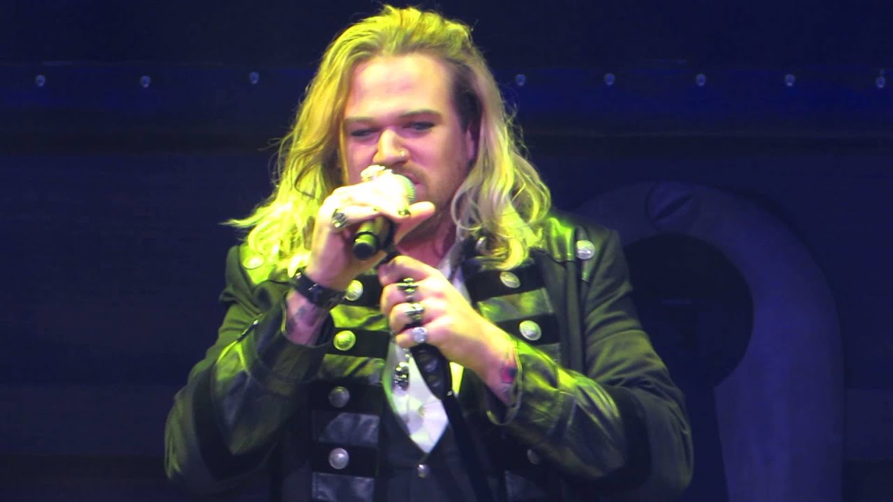 Trans-Siberian Orchestra: Christmas In The Air