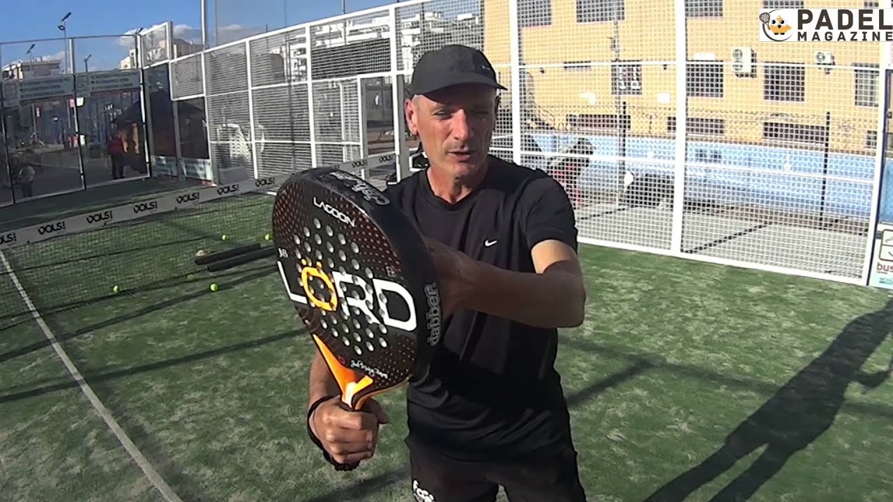 Coup de base de padel : La Vibora (Smash latéral)