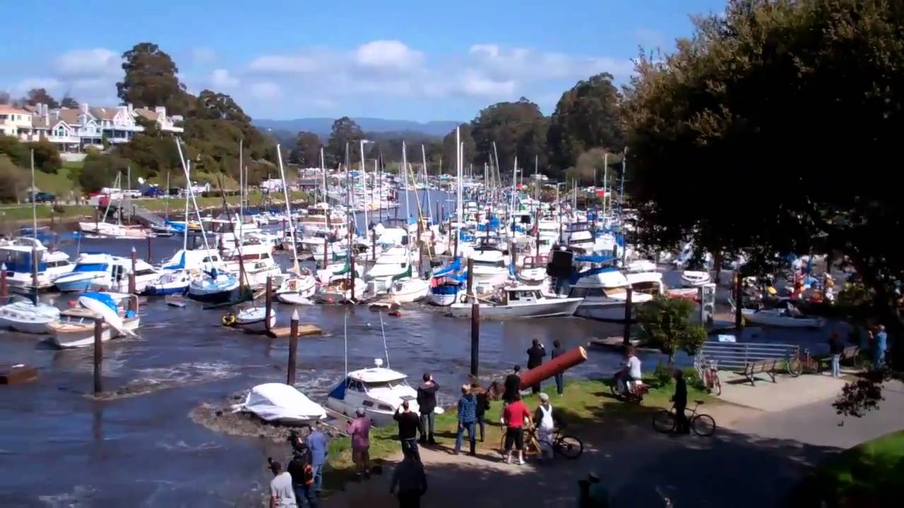 Tsunami in Santa Cruz Harbor lots of destruction