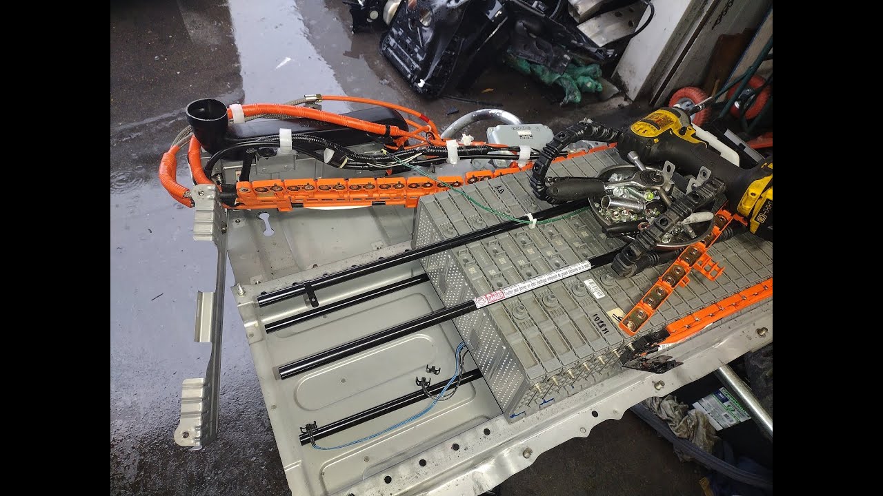 Тойота Приус ремонт гибридной батареи код P0A80 Toyota Prius hybrid battery repair