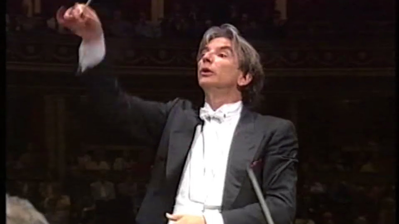Stravinsky 'Infernal Dance' - Michael Tilson Thomas conducts