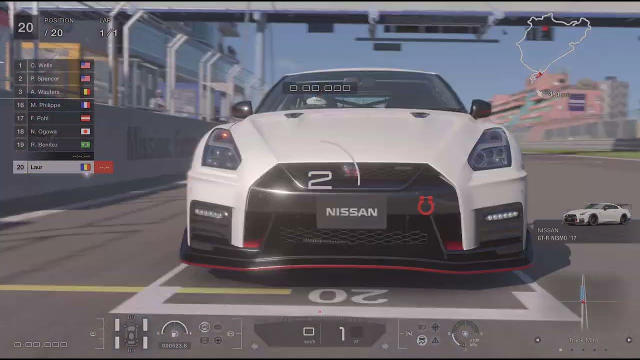 Cu Nissan GT-R Nismo pe Nürburgring!