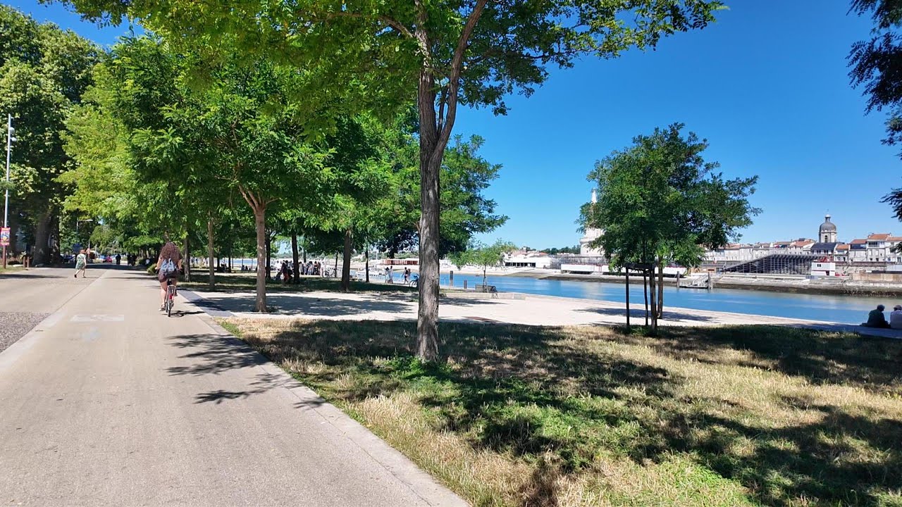 Balade à vélo à La Rochelle 🚲 | Immersion en bord de mer jusqu’à la plage des Minimes @CreatypikStudio