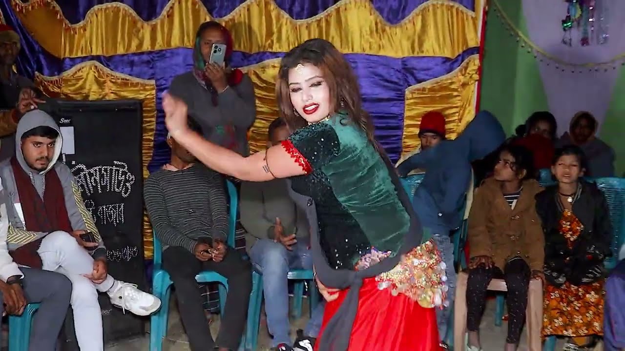 গ্রামের বিয়ে বাড়ির অস্থির নাচ | আমার ঠোঁট নরম  | Amar Thot Norom  |  Wedding Dance | Megla Dance